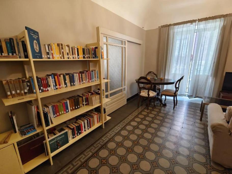 Retroetnea - Appartamento In Centro Storico - Con Camere Comunicanti CTA Eksteriør billede